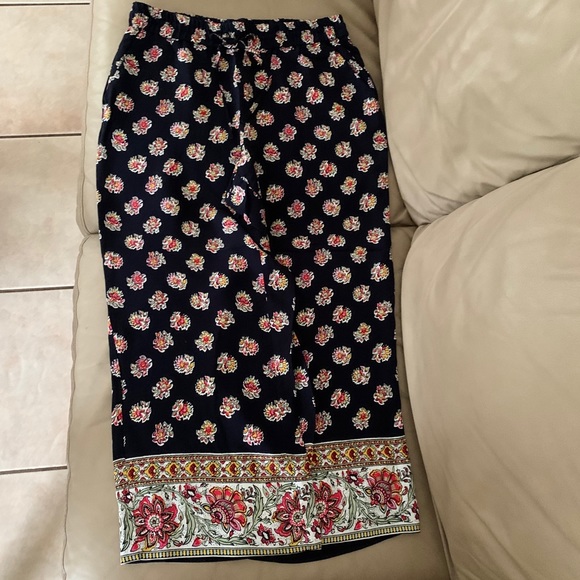 LOFT Floral Fluid Drawstring Pants - Picture 4 of 9